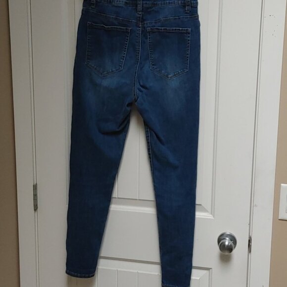 Dark wash blue superskinny stretchy jeans Woman's pants - Picture 9 of 10